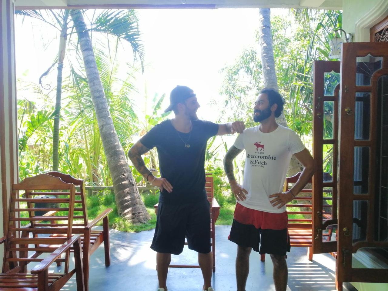 Viveka Guest And Yala Safari Tissamaharama